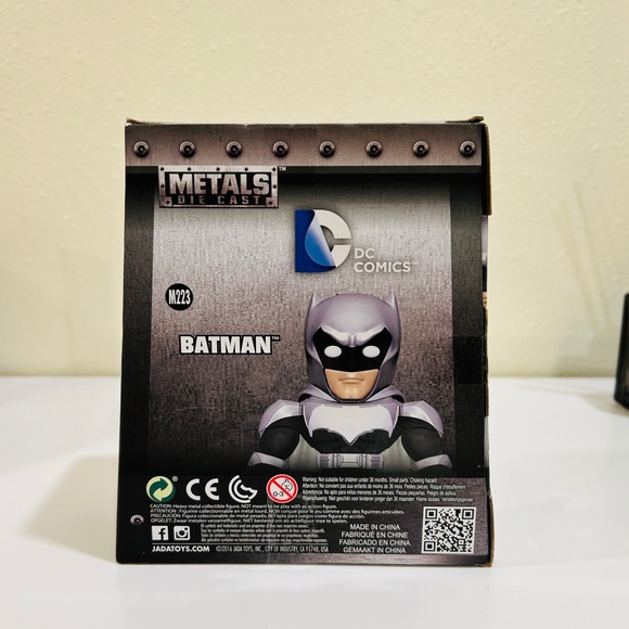 Rare Collectible - Batman Figure(M223) - Metals Die Cast - 100% Metal - Picture 5 of 9